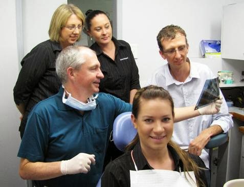 Dixon Paul J | dentist | 208 Mary St, Gympie QLD 4570, Australia | 0754822688 OR +61 7 5482 2688