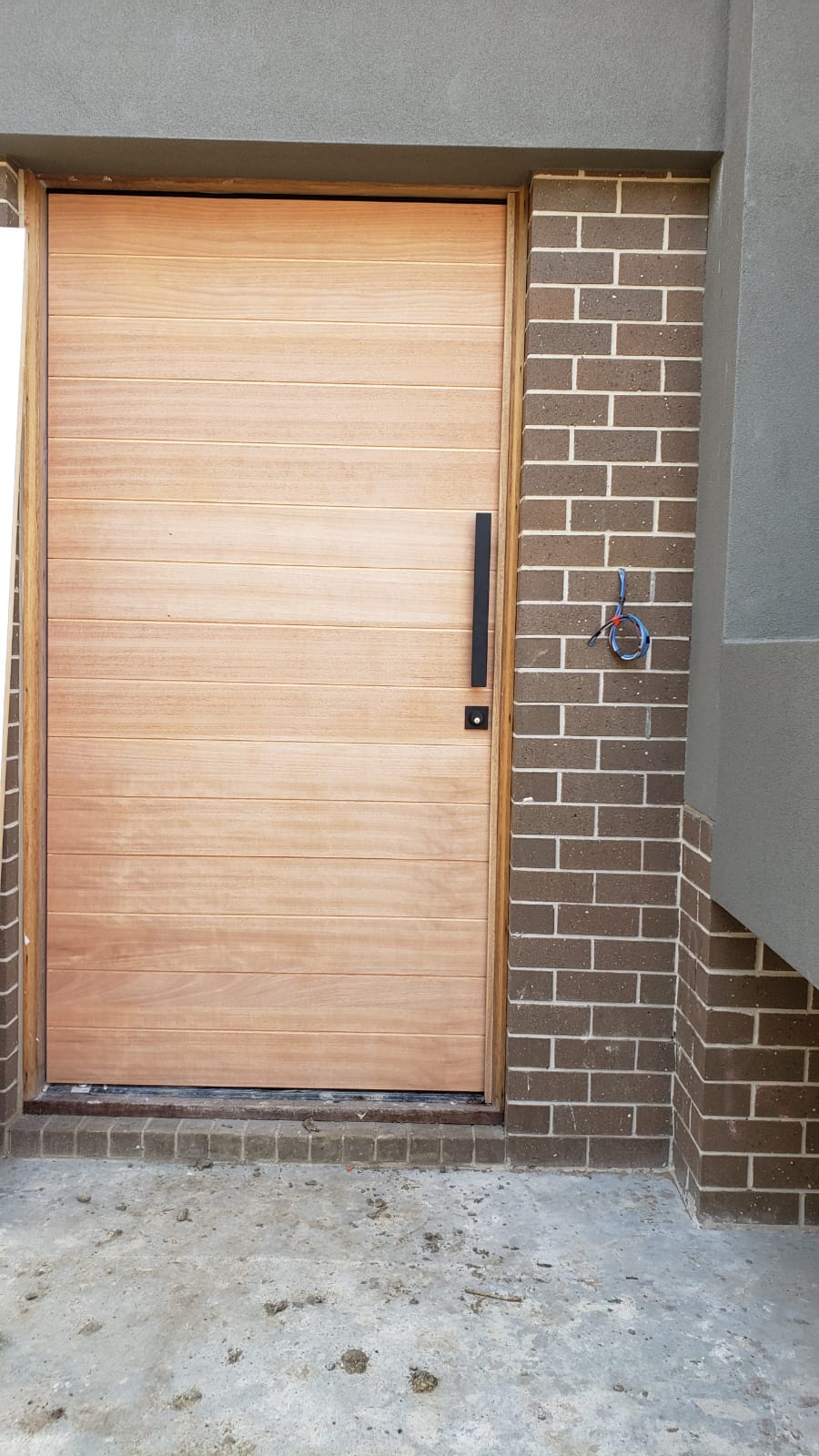 Summit Doors | 26 Culverlands St, Heidelberg West VIC 3081, Australia | Phone: 0430 026 107