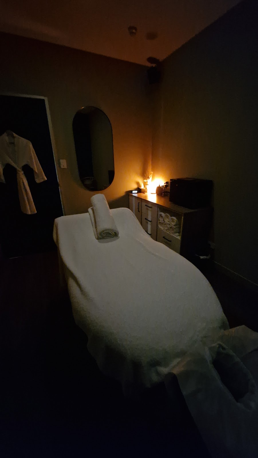 City Cave Redland Bay | Rededge Shopping Centre, 30/32 Cypress St, Redland Bay QLD 4165, Australia | Phone: (07) 3446 2990