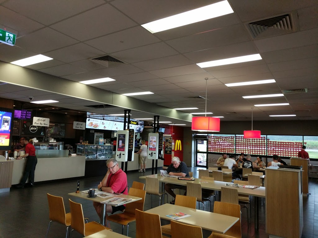 McDonalds Gordonvale | cafe | Cairns Rd, Gordonvale QLD 4865, Australia | 0740566001 OR +61 7 4056 6001