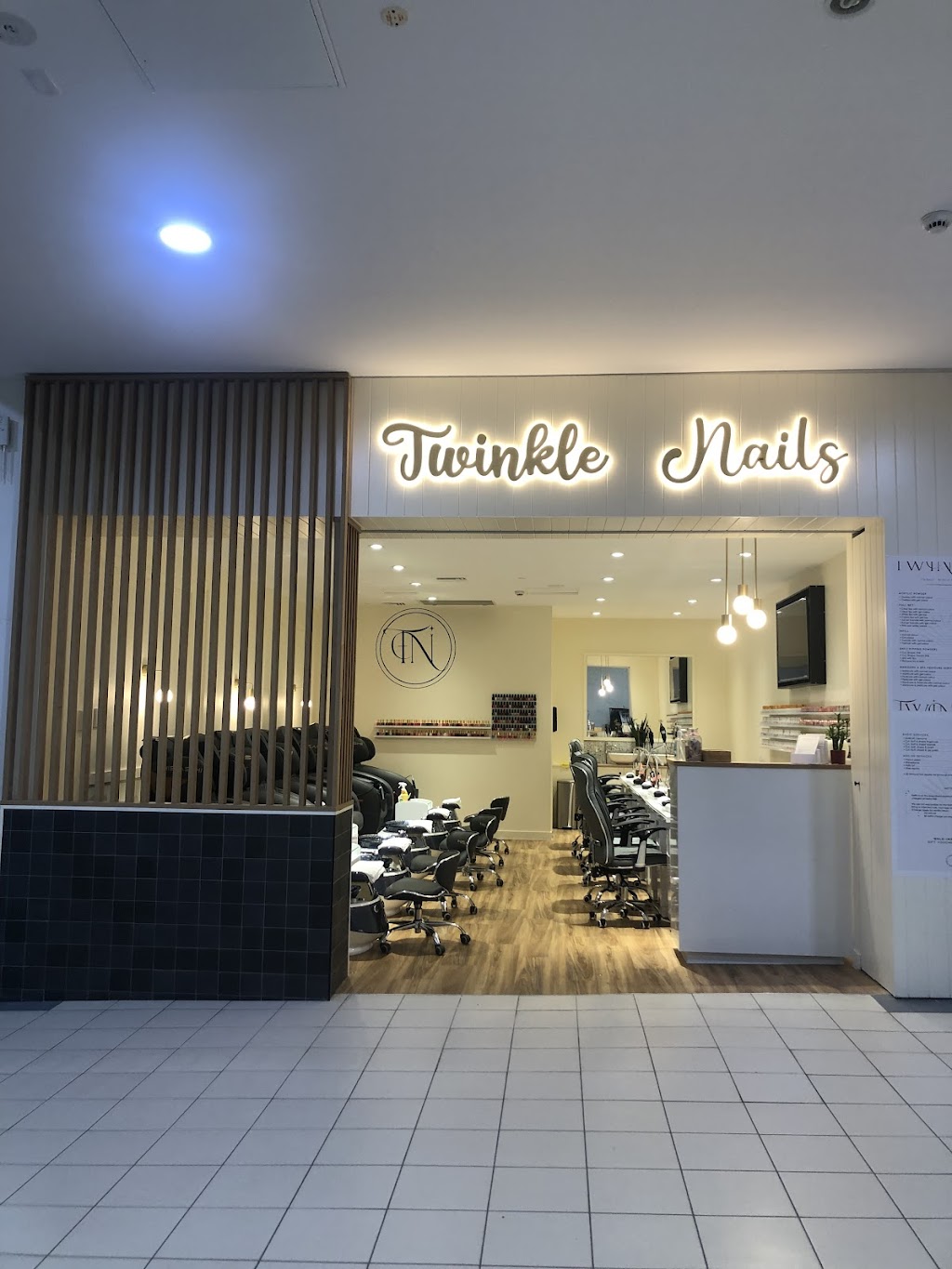 Twinkle Nails Yamba | 1/3 Treelands Dr, Yamba NSW 2464, Australia | Phone: 0421 641 665