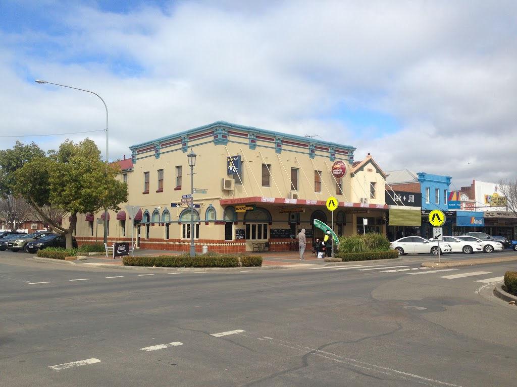 Olympic Hotel | lodging | 202 Parker St, Cootamundra NSW 2590, Australia | 0269421566 OR +61 2 6942 1566