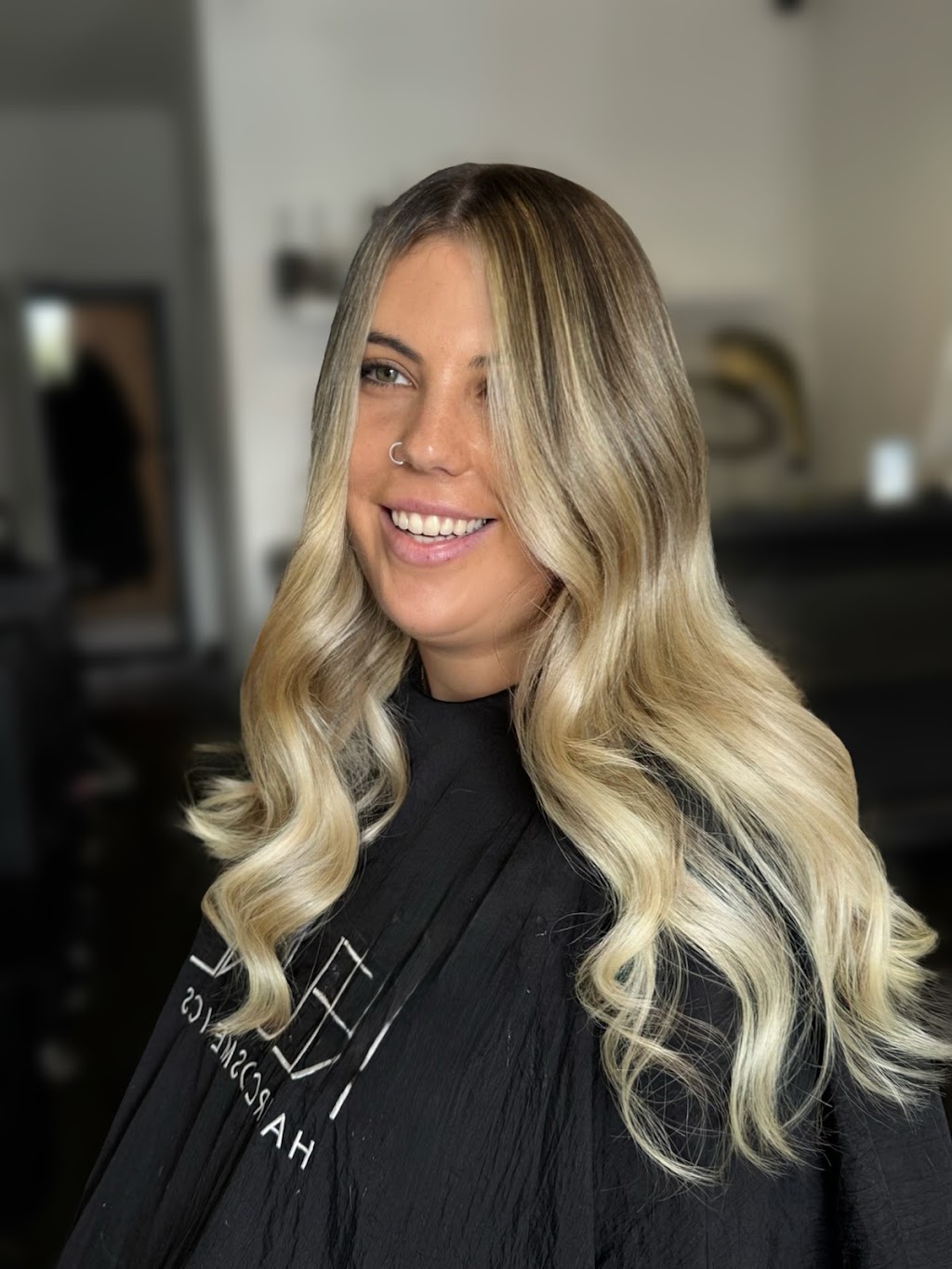 A N Blonde Studio | 133 Yarramalong Rd, Wyong Creek NSW 2259, Australia | Phone: 0423 132 115