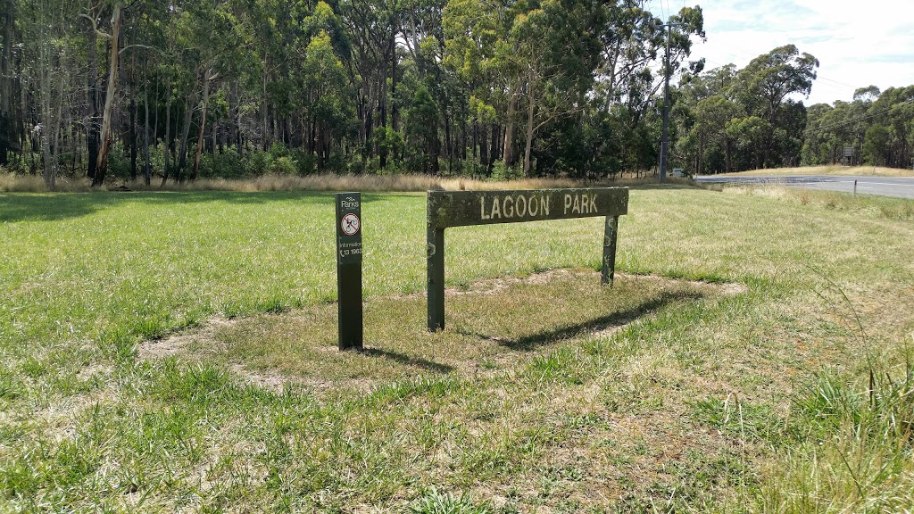Lagoon Park | park | Woodend VIC 3442, Australia