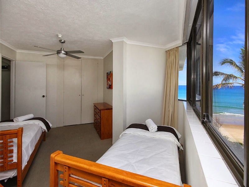 Spindrift on the Beach Apartments | 37 Albatross Ave, Mermaid Beach QLD 4218, Australia | Phone: (07) 5572 5188