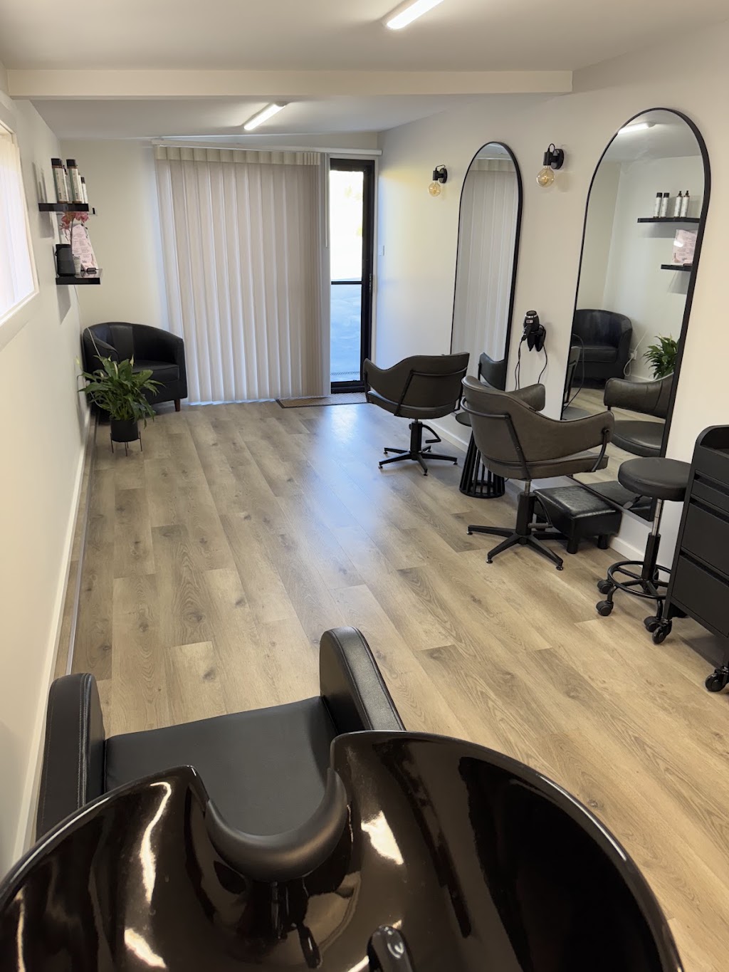 Studio MB Hair | 11 Shepherd Ave, Cowra NSW 2794, Australia | Phone: 0452 108 440