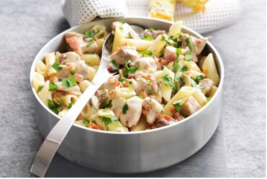 Club House Hotel Restaurant | 138 Dubbo St, Warren NSW 2824, Australia | Phone: (02) 6811 6976