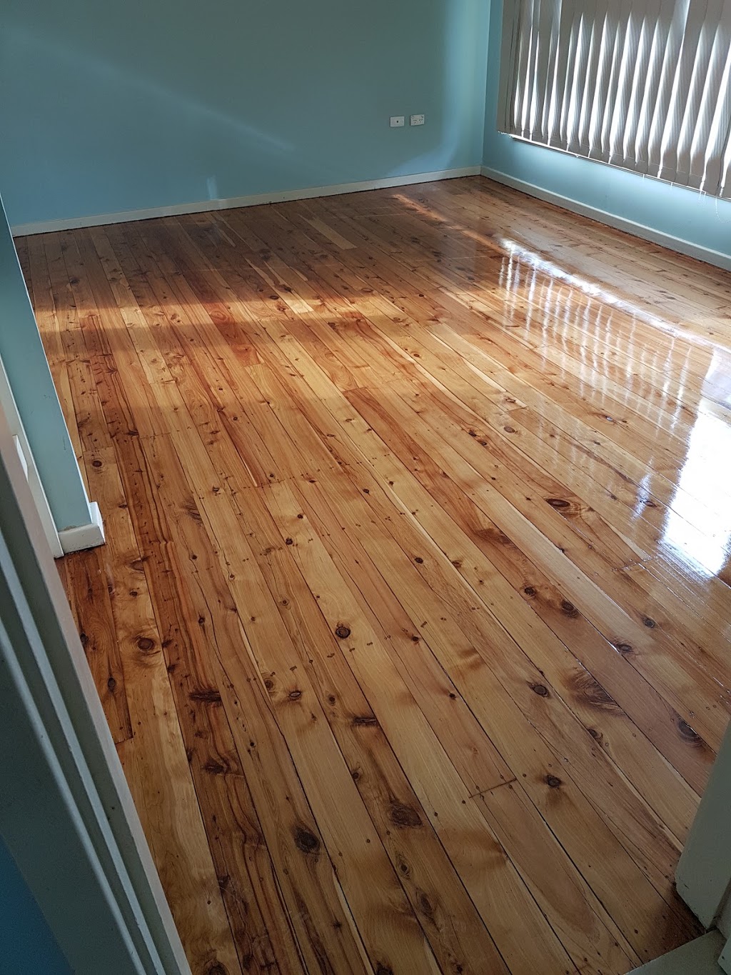 A1 Flooring Solutions - Timber Floors | home goods store | 14 Birchgrove Dr, Newcastle NSW 2287, Australia | 0429888112 OR +61 429 888 112