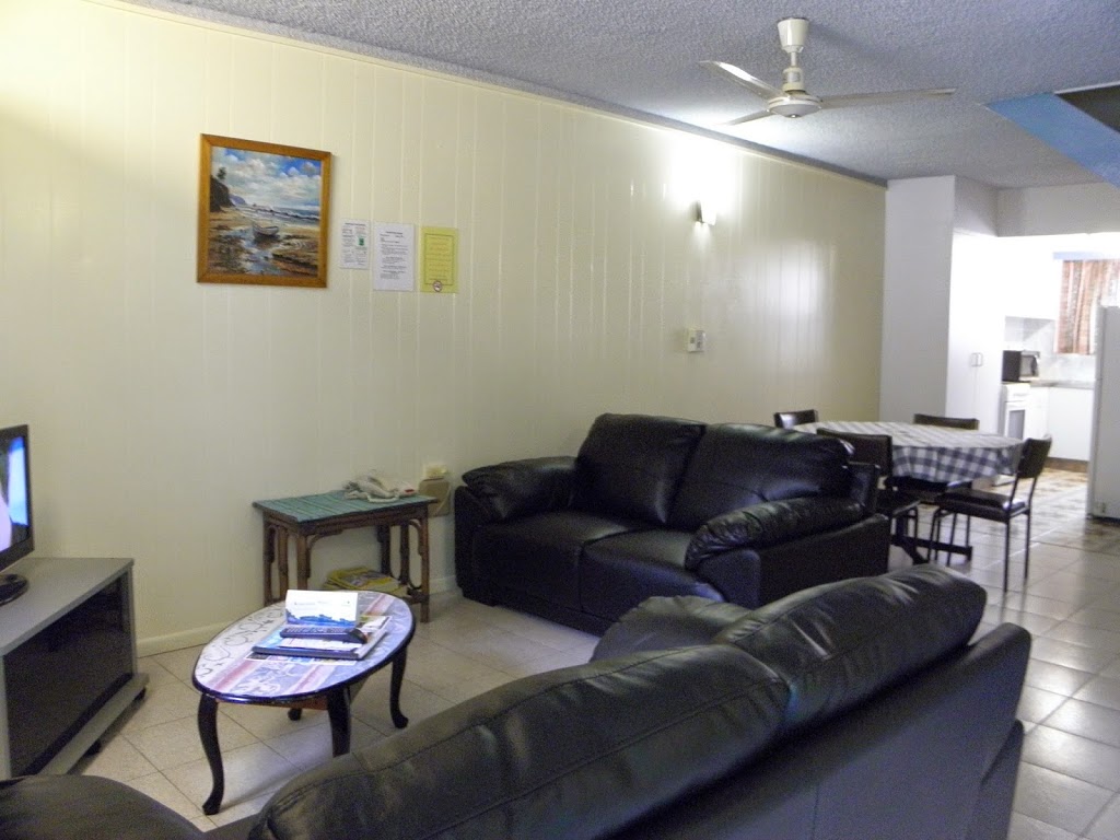 Townsville Seaside Apartments | lodging | 105 The Strand, North Ward, Townsville City QLD 4810, Australia | 0747213155 OR +61 7 4721 3155