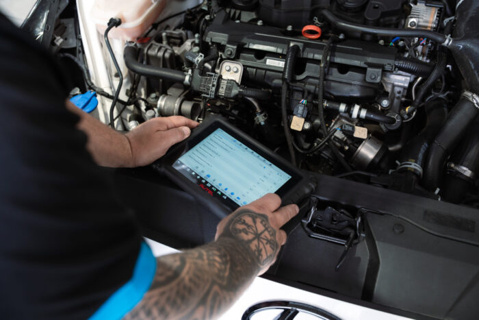 Caboolture Mechanic Scott Willard | 3 36/40 Alta Rd, Caboolture QLD 4510, Australia | Phone: (07) 5620 3157