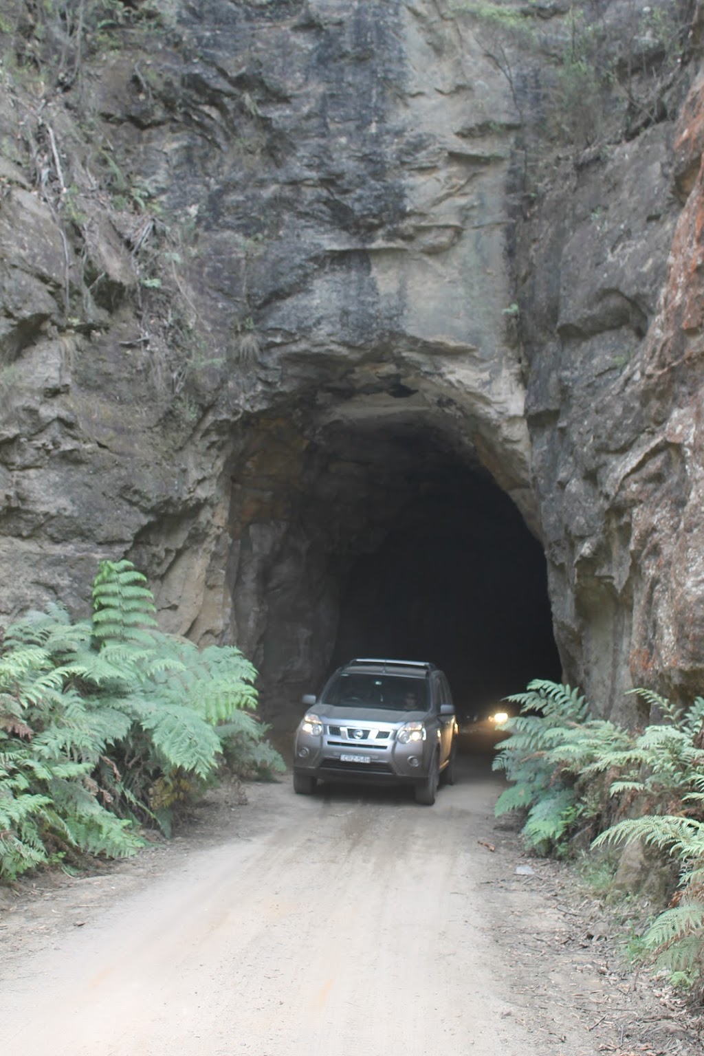 Glow Worm Tunnel CarPark | museum | Glowworm Tunnel Rd, Newnes Plateau NSW 2790, Australia