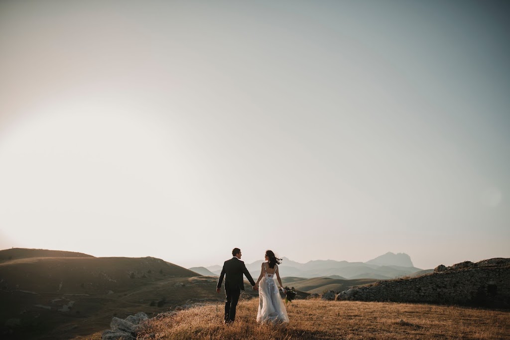 Taramade Ceremonies | 64 Avebury Dr, Berwick VIC 3806, Australia | Phone: 0475 309 289