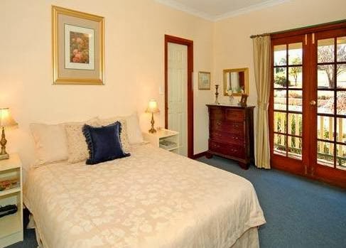 Oakfield Country House B & B | lodging | 77 Bailey Heights, Balingup WA 6253, Australia | 0897641641 OR +61 8 9764 1641