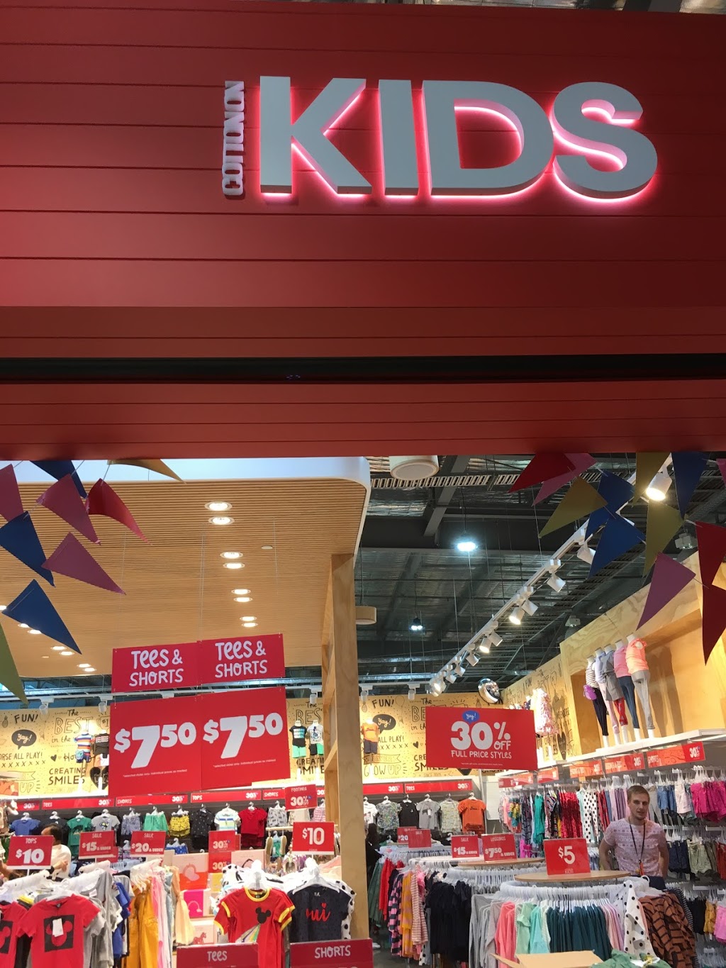 Cotton On Kids | clothing store | ESSENDON DFO, T52/100 Bulla Rd, Essendon VIC 3041, Australia | 0393744195 OR +61 3 9374 4195
