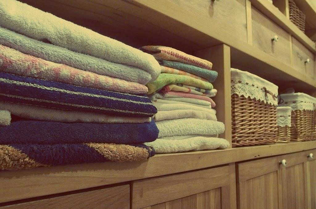 iShine Home Cleaning | 28 Lawson St, West Wodonga VIC 3690, Australia | Phone: 0408 034 170