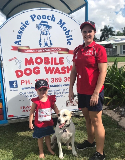 Aussie Pooch Mobile Dog Wash Kelso | 1 Kia Ora Ct, Condon QLD 4815, Australia | Phone: 1300 369 369