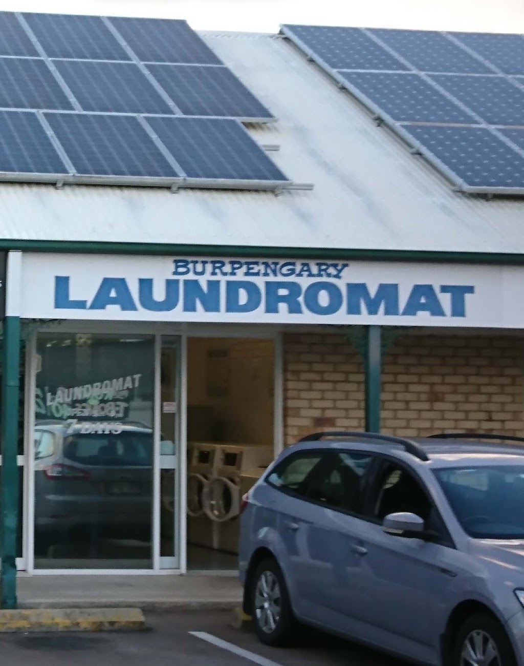 Burpengary Laundromat | laundry | Burpengary Business Centre, 10/33-35 Progress Road, Burpengary QLD 4505, Australia | 0418147948 OR +61 418 147 948