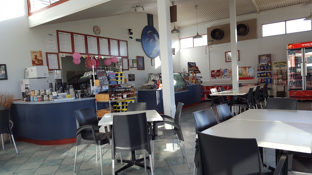 Submarine Cafe | cafe | LOT 2 Raymond St, Holbrook NSW 2644, Australia | 0260362211 OR +61 2 6036 2211