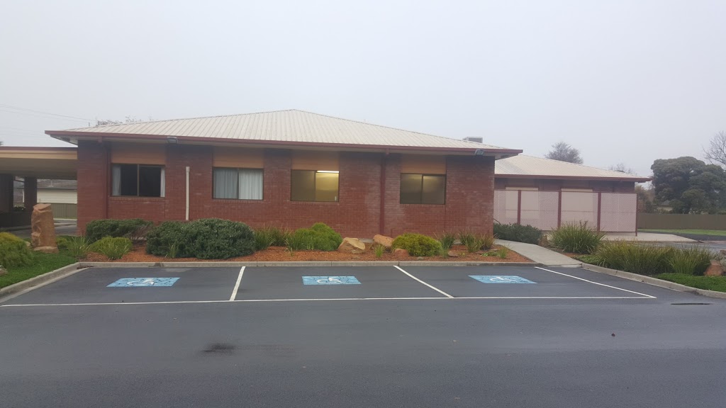 Kingdom Hall of Jehovahs Witnessess | church | 12-16 Oak St, Golden Square VIC 3555, Australia