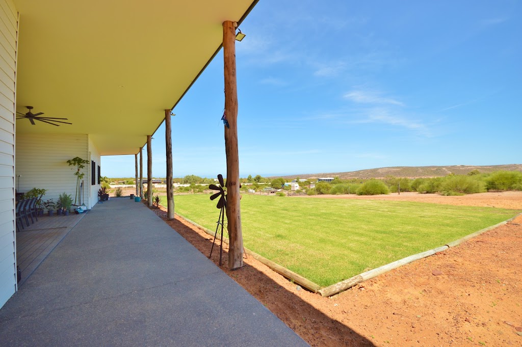 Off The Hook - Kalbarri, WA | lodging | 10 Ranch Ct, Kalbarri WA 6536, Australia | 0899370400 OR +61 8 9937 0400