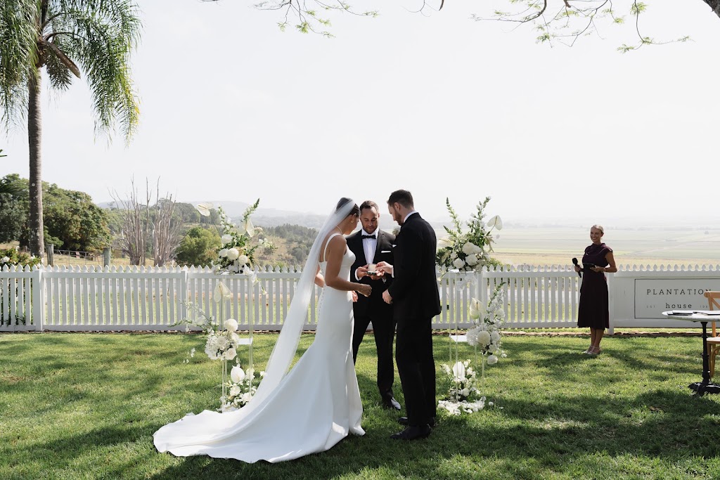 Married by Tash Wedding Celebrant | Edgewater La, Kingscliff NSW 2487, Australia | Phone: 0411 325 336