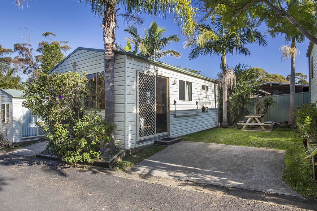 Mollymook Caravan Park | rv park | 34 Ilett St, Mollymook NSW 2539, Australia | 0244551939 OR +61 2 4455 1939