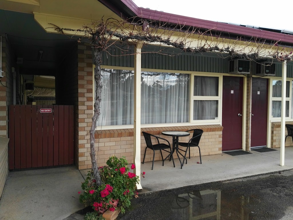 Civic Motor Inn | lodging | 20 Young Rd, Cowra NSW 2794, Australia | 0263411753 OR +61 2 6341 1753
