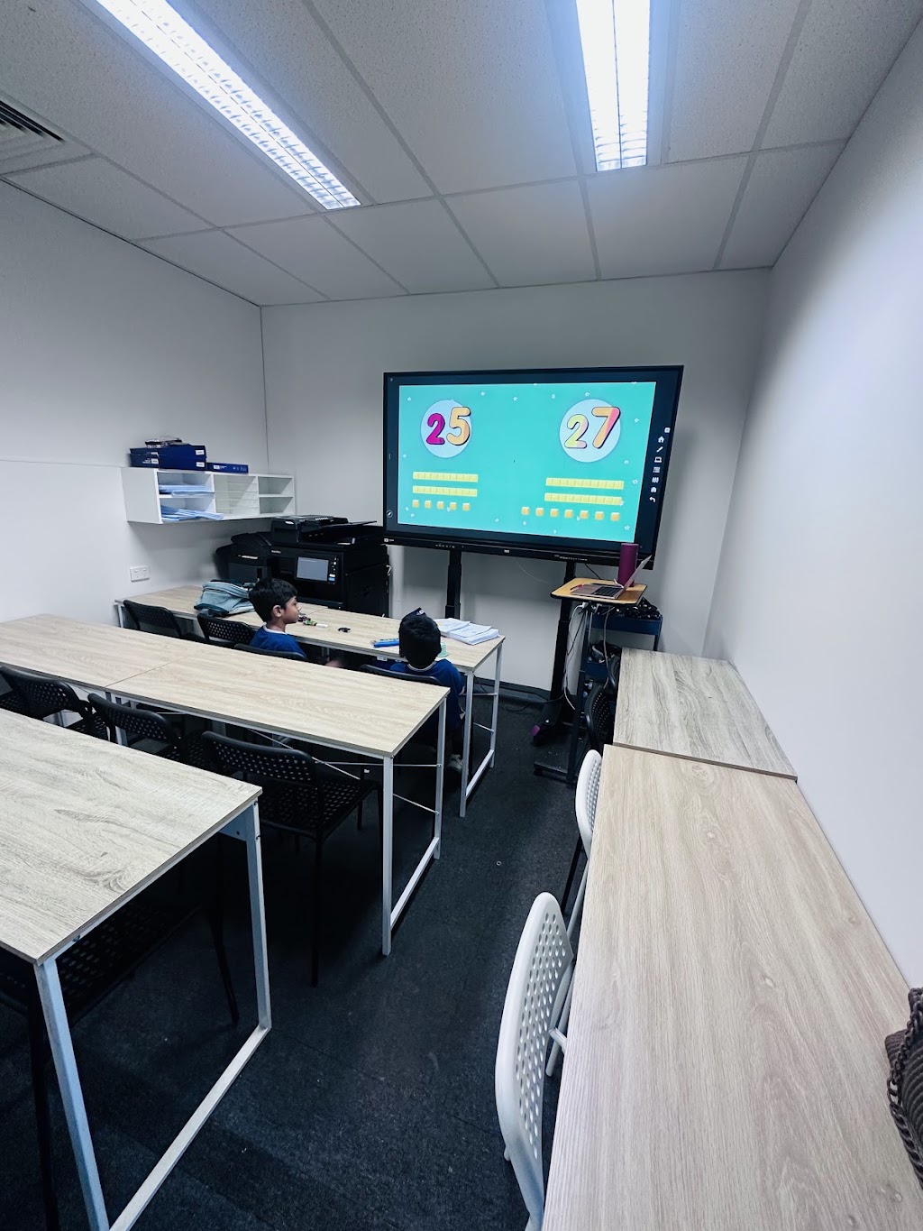 Maths Hub Melbourne Pty Ltd | 10 Hamilton Pl, Mount Waverley VIC 3149, Australia | Phone: 0425 660 556