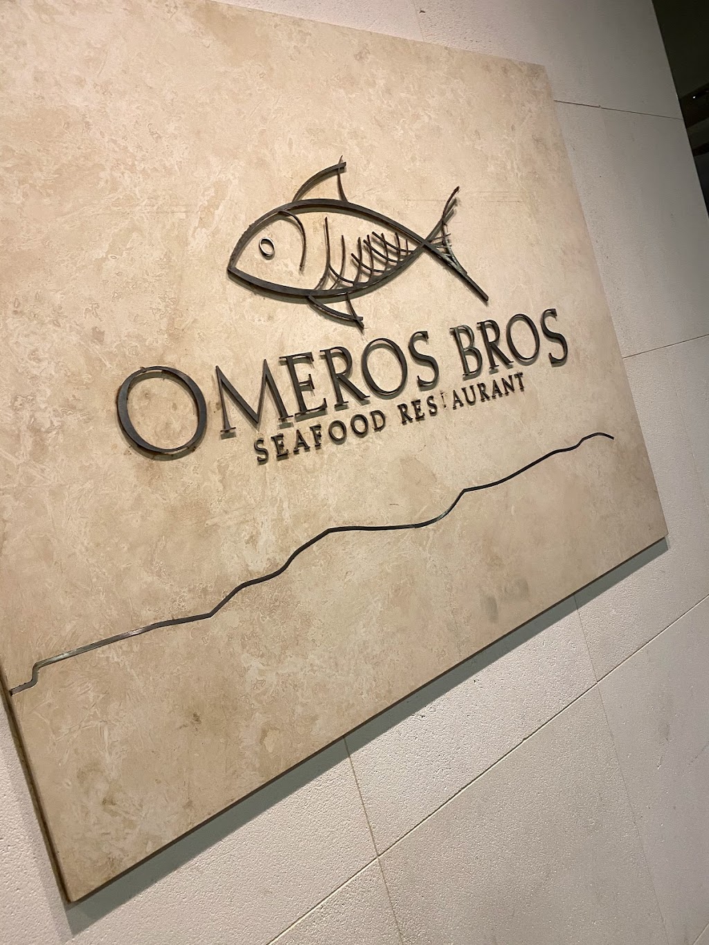 Omeros Brothers Seafood Restaurant | restaurant | 74 Seaworld Dr, Main Beach QLD 4217, Australia | 0755917222 OR +61 7 5591 7222