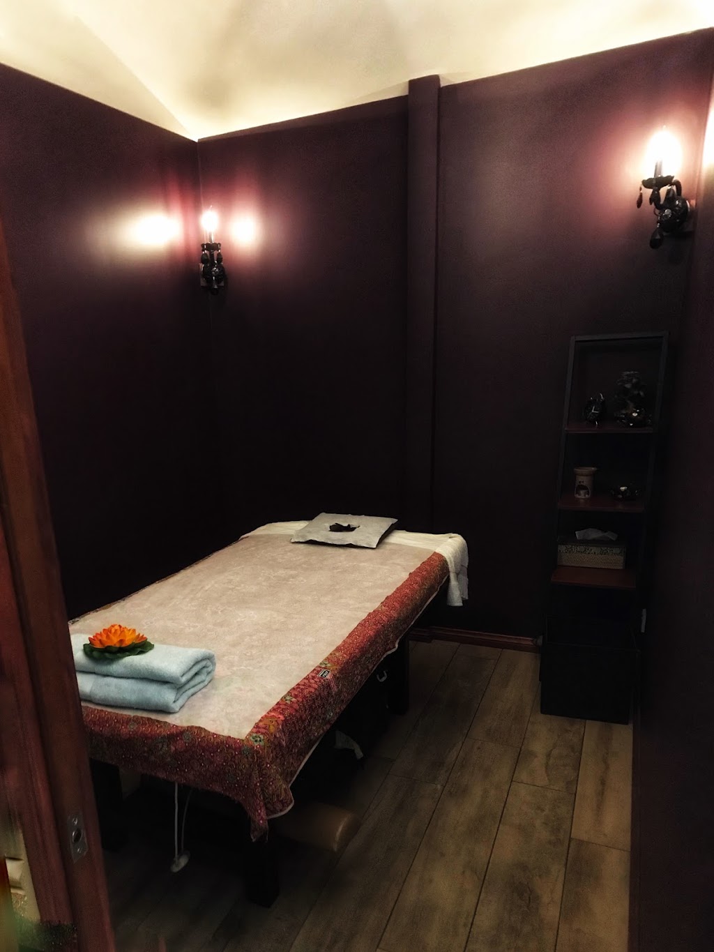 Lalin Therapeutic Massage | spa | 16 Lock Ave, Padstow NSW 2211, Australia | 0433568448 OR +61 433 568 448