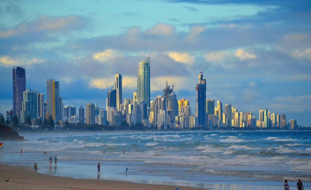 Amir Prestige Bundall | 286 Ferry Rd, Southport QLD 4215, Australia | Phone: (07) 5532 9996