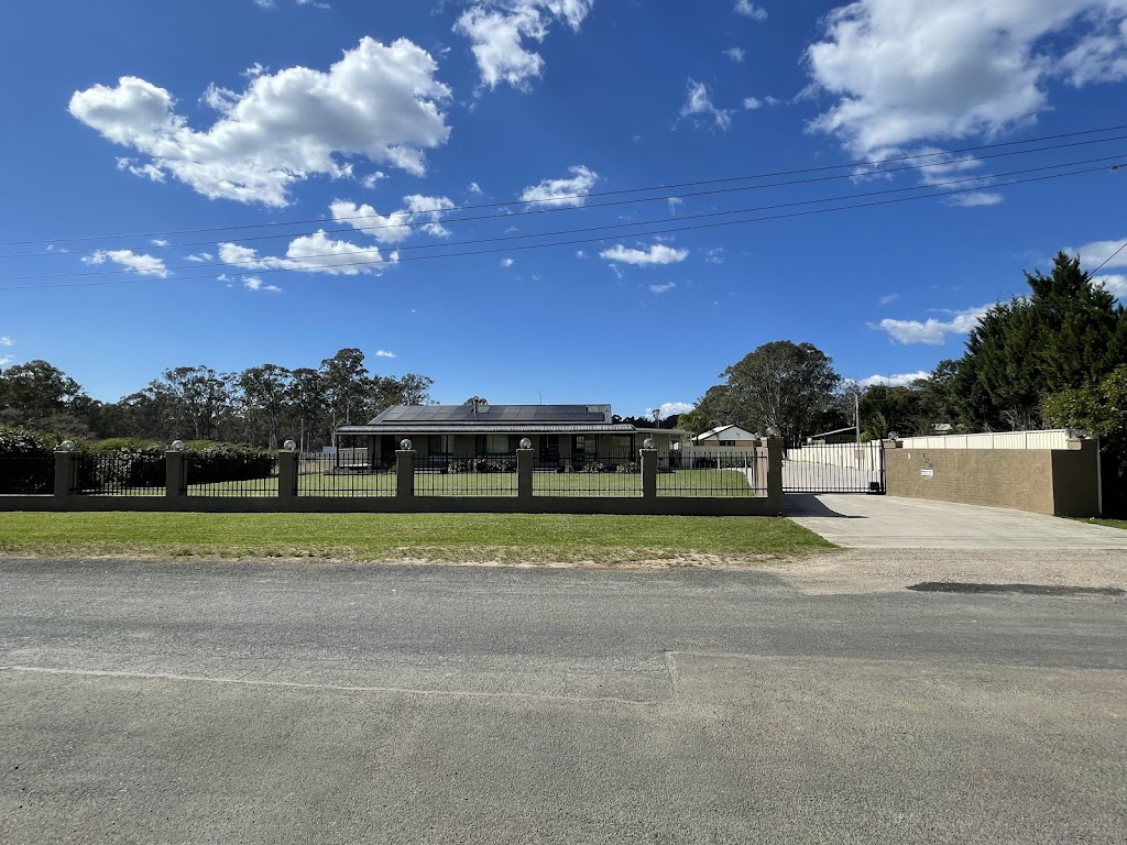 Little Farm Friends | 128 Floribunda Rd, Kemps Creek NSW 2178, Australia | Phone: 0450 505 607