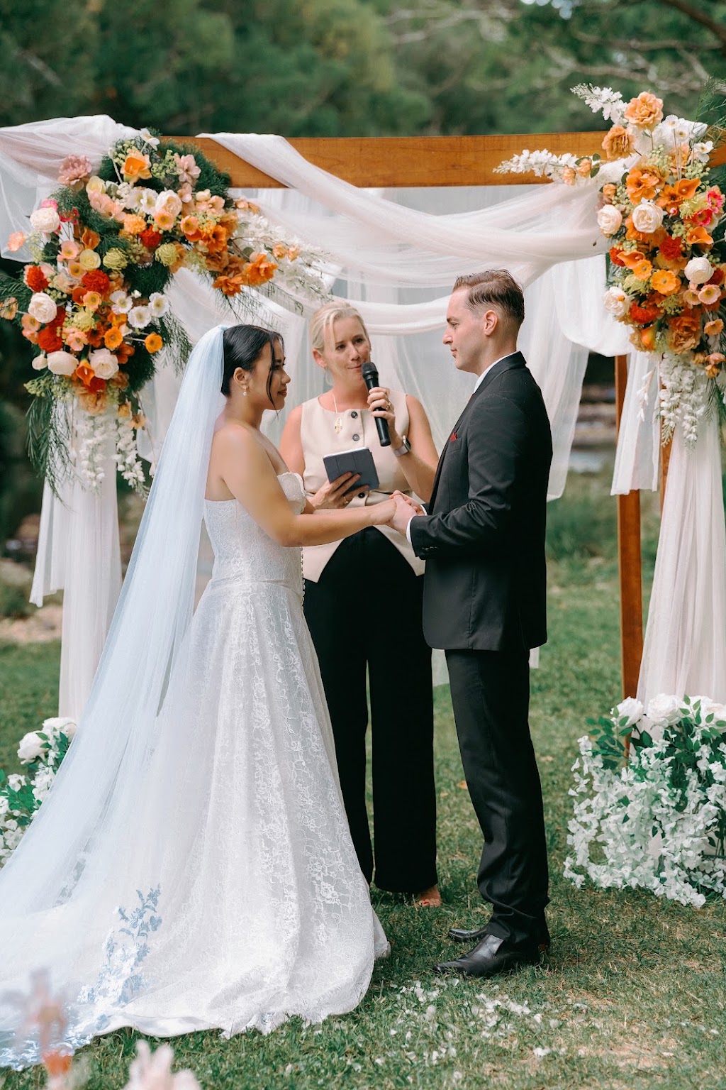 My Cele Bestie | Currumbin Creek Rd, Currumbin Valley QLD 4223, Australia | Phone: 0468 525 449