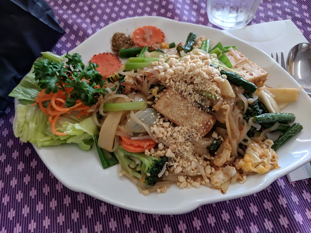 Little Bangkok Thai Restaurant | 936 Wynnum Rd, Cannon Hill QLD 4170, Australia | Phone: (07) 3899 0214