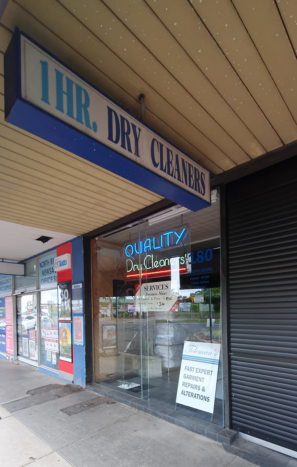 Tolemans 1-Hour Dry Cleaning | laundry | 180 Warrandyte Rd, Ringwood North VIC 3134, Australia | 0398763628 OR +61 3 9876 3628