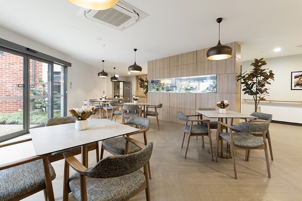 Hampton Lodge | 102 Shrives Rd, Hampton Park VIC 3976, Australia | Phone: 1300 428 886
