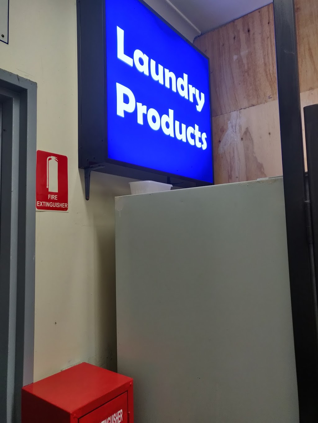Coin Laundry | laundry | 121 Kangaroo Rd, Hughesdale VIC 3166, Australia