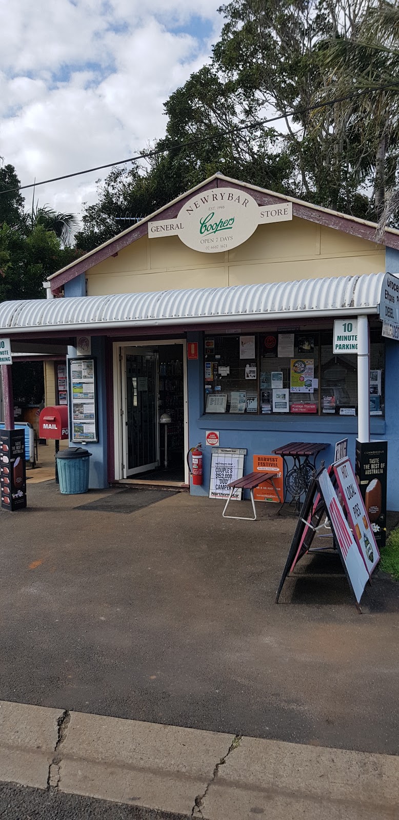 Newrybar General Store | store | 14 Old Pacific Hwy, Newrybar NSW 2479, Australia | 0266871671 OR +61 2 6687 1671