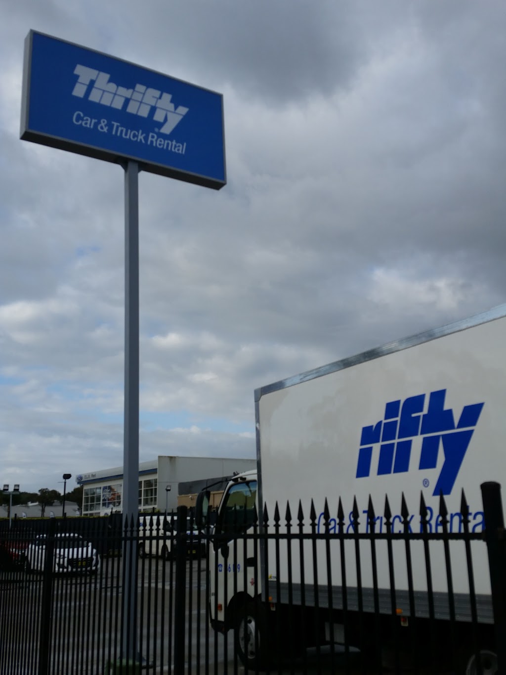 Thrifty Car & Truck Rental Tuggerah | 144 Pacific Hwy, Tuggerah NSW 2259, Australia | Phone: (02) 4388 1690