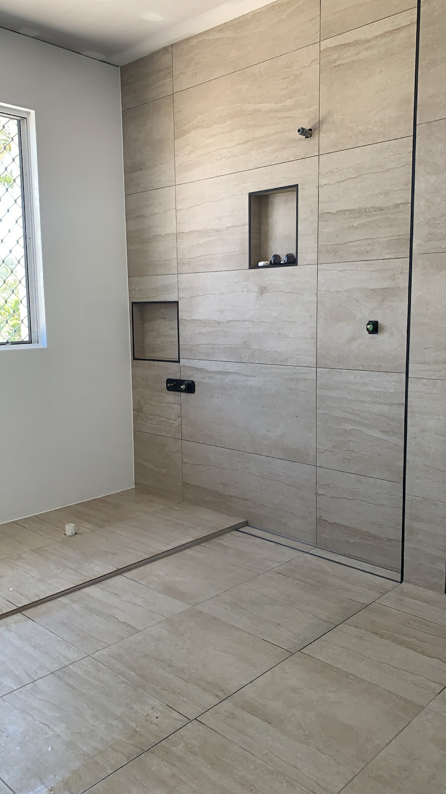 Diamond Tiling services | 242 Boomerang Dr, Kooralbyn QLD 4285, Australia | Phone: 0449 123 291