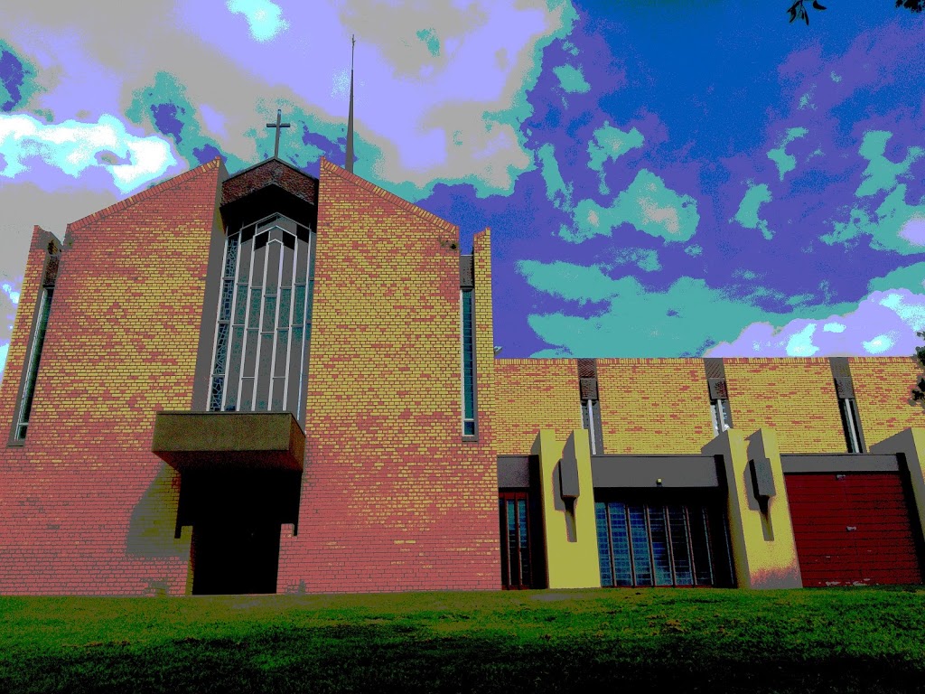 Holy Cross Catholic Parish | church | 28 Chalk St, Lutwyche QLD 4030, Australia | 0733575793 OR +61 7 3357 5793