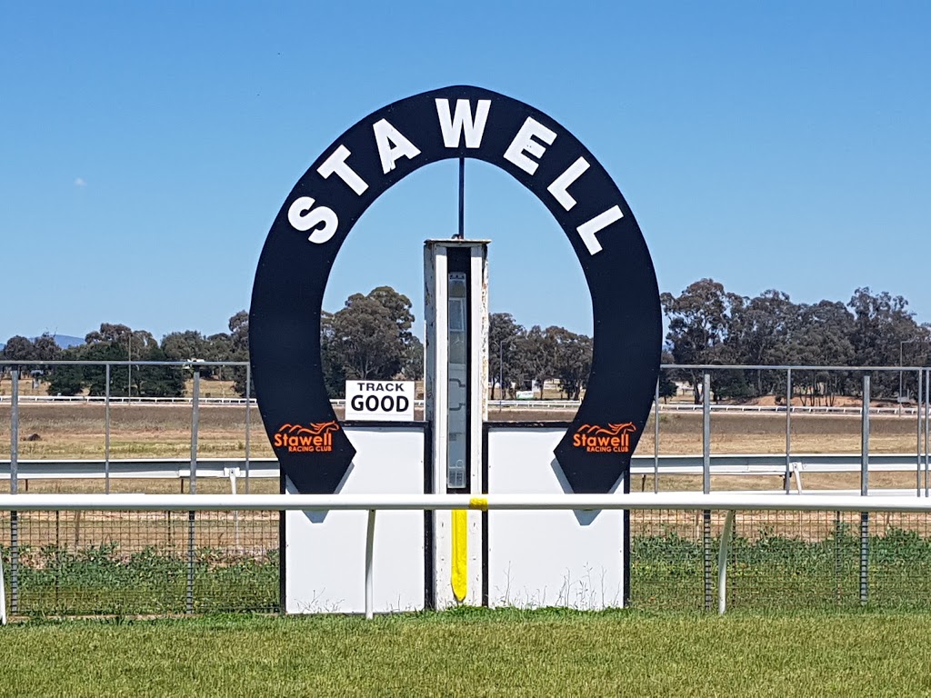 Stawell Racecourse | park | Black Range Rd, Stawell VIC 3380, Australia | 0353585288 OR +61 3 5358 5288