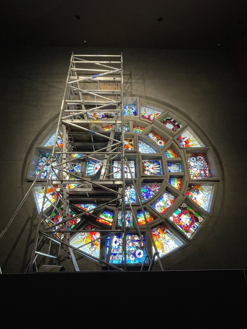 Robert Rusev Stained Glass | Factory 7/1625 Main Rd, Research VIC 3095, Australia | Phone: 0407 092 841