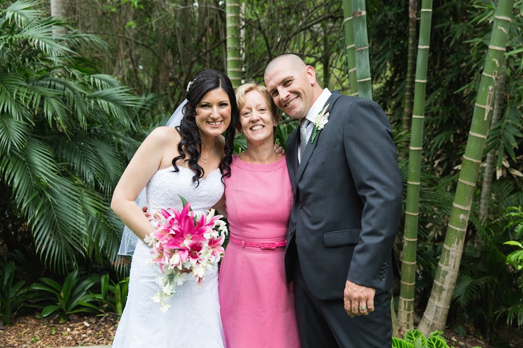 Fi Celebrations - Marriage Celebrant | Mayfair Ln, Buderim QLD 4556, Australia | Phone: 0419 773 361