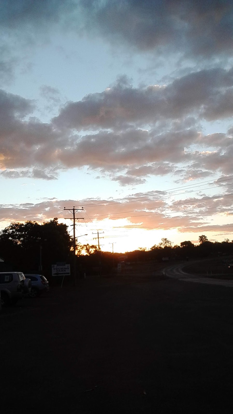 Sapphire public Swimming pool | gym | 925 Anakie Sapphire Rd, The Gemfields QLD 4702, Australia