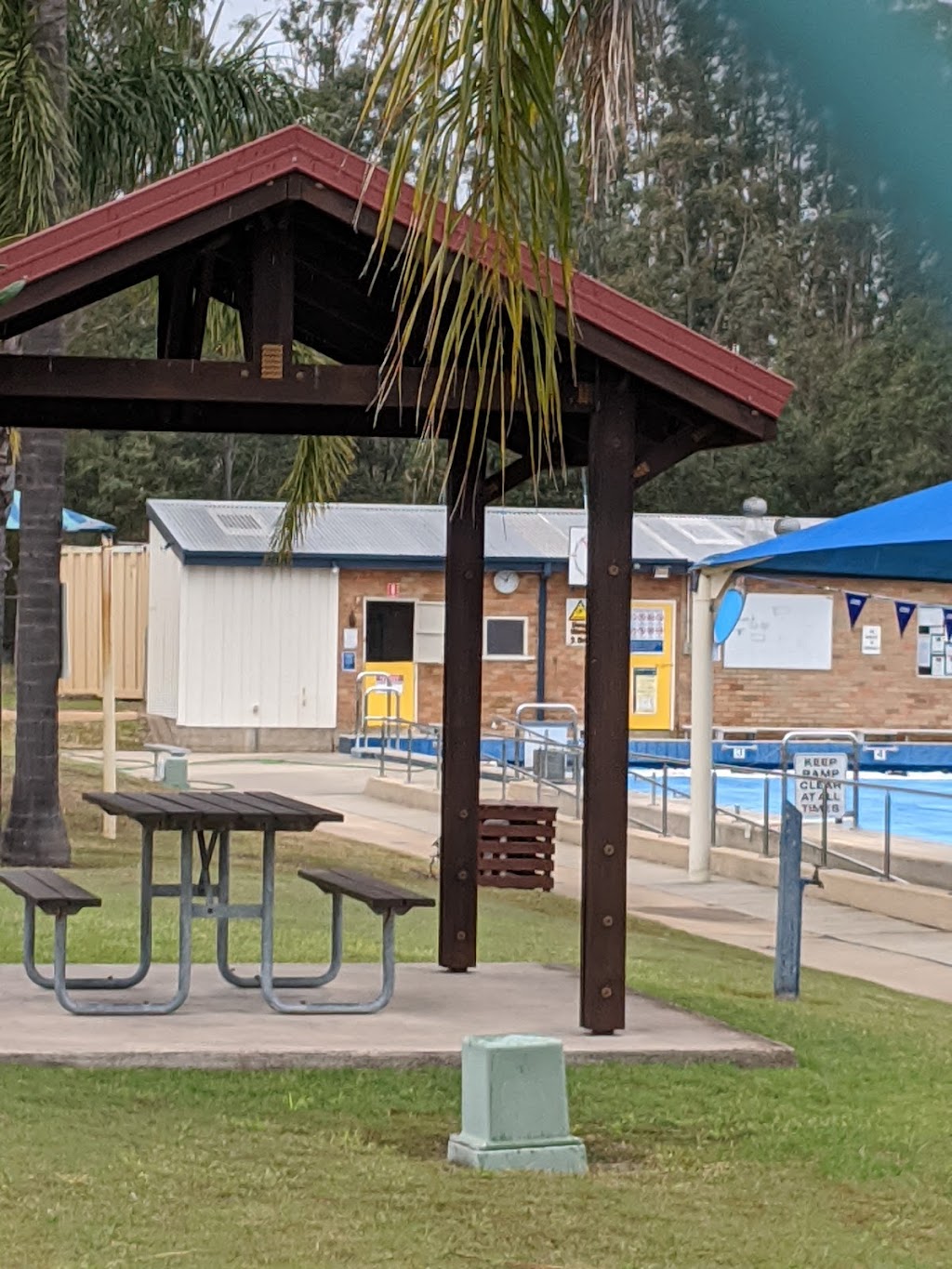 Branxton- Greta War Memorial Swimming Pool | 4 Maitland St, Branxton NSW 2335, Australia | Phone: (02) 4938 1450