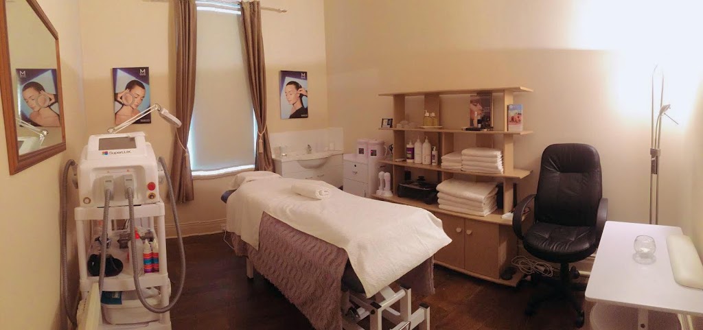 Refresh Day Spa & Remedial Clinic | hair care | 90 Garsed St, Bendigo VIC 3550, Australia | 0354425409 OR +61 3 5442 5409