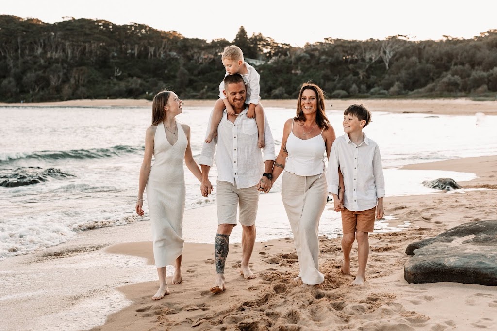 Chasing Tia Photography | 4 Romford Cl, Davistown NSW 2251, Australia | Phone: 0402 085 515