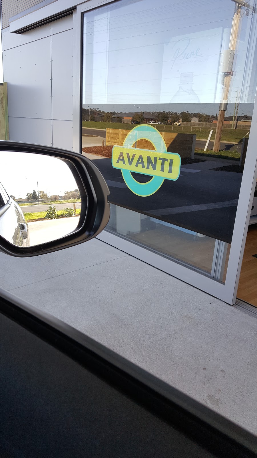 Avanti Drive Thru Coffee | 174 Cox Rd, Lovely Banks VIC 3213, Australia | Phone: (03) 4226 2597
