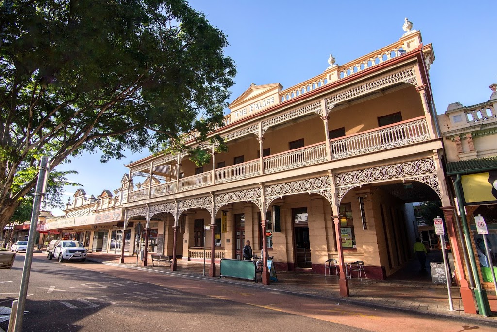 Childers Visitor Information Centre | travel agency | 79 Churchill St, Childers QLD 4660, Australia | 1300722099 OR +61 1300 722 099